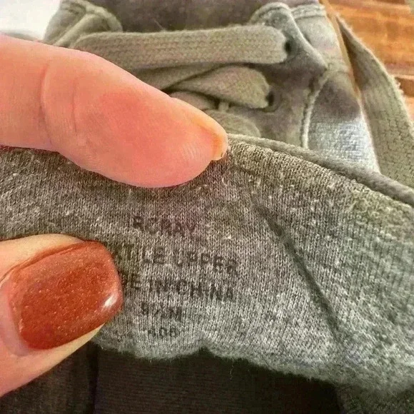 Indigo Rd. Velvet/suede sneakers. Size 9.5 charcoal gray - Picture 7 of 9